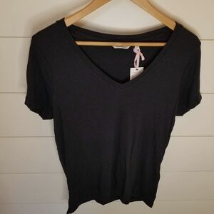 Vineyard Vines Black Top
